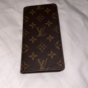 LV Phone Wallet